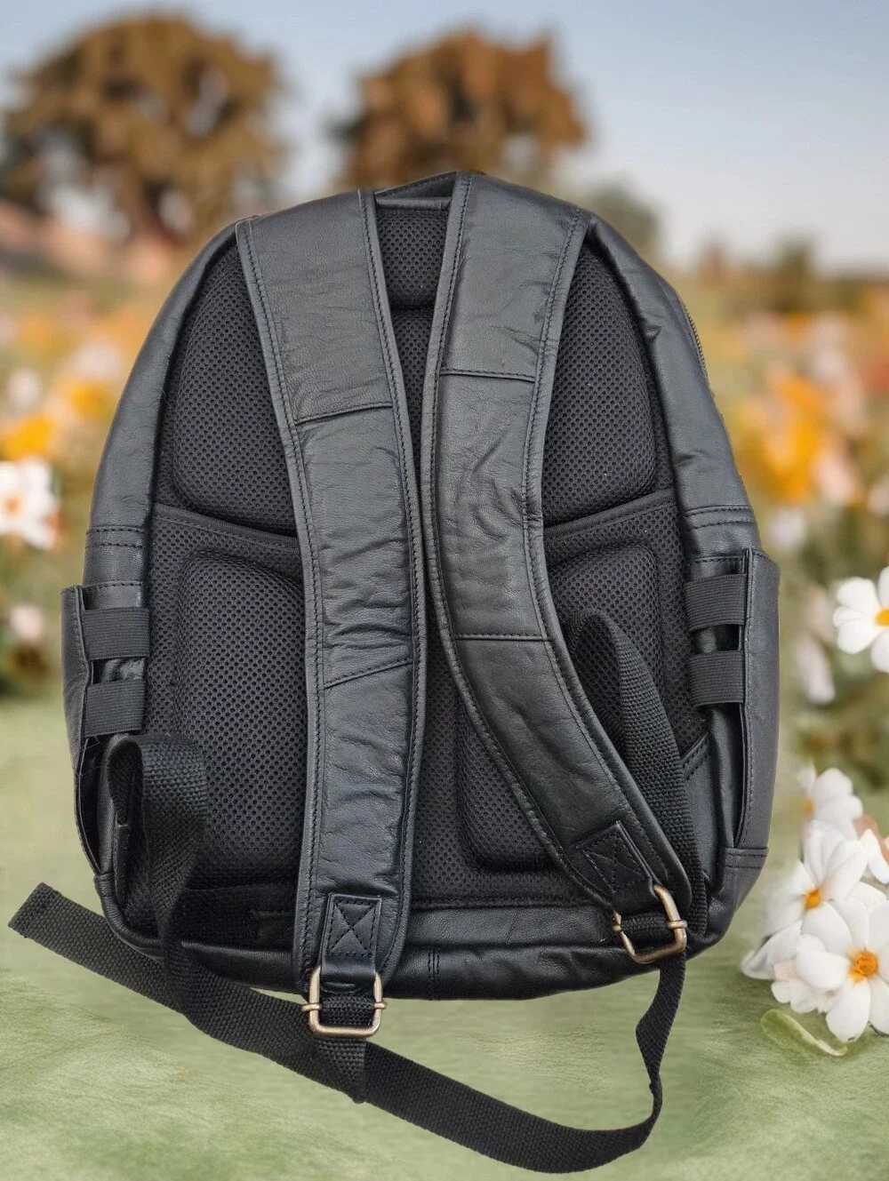 New Chaps genune leather backpack bag great for laptop